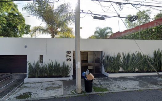 CASA EN VENTA ENJARDINES DEL PEDREGAL